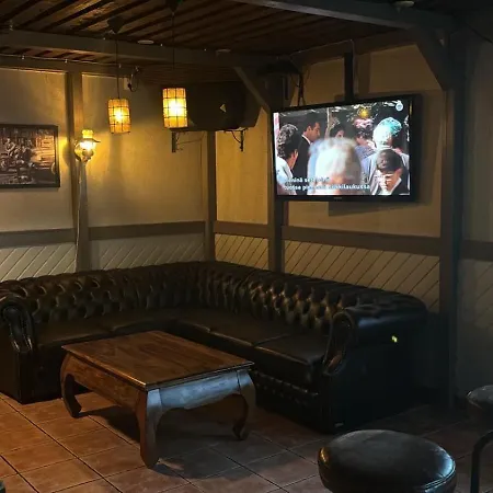 فندق Ravintola Tiilikka 2*