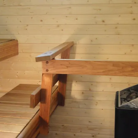 Отель Ravintola Tiilikka Раутаваара