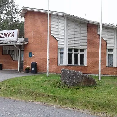 Ravintola Tiilikka فندق