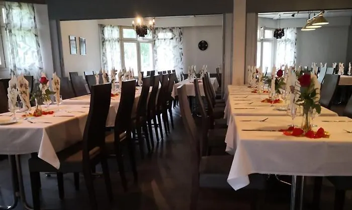 Hotelli Ravintola Tiilikka Rautavaara