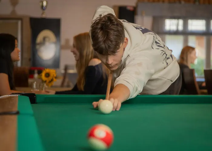 Ravintola Tiilikka 2*