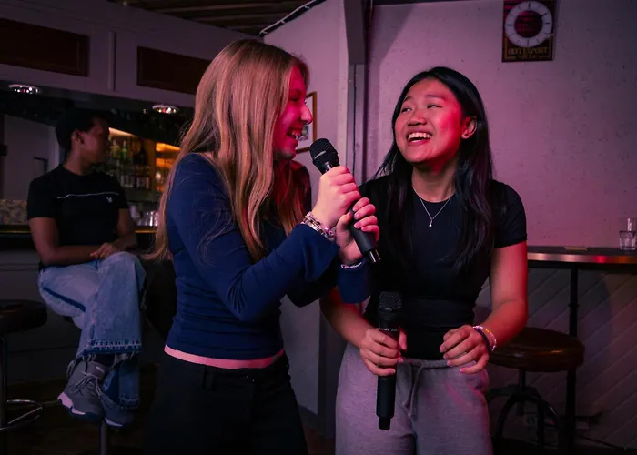 Hotelli Ravintola Tiilikka 2*